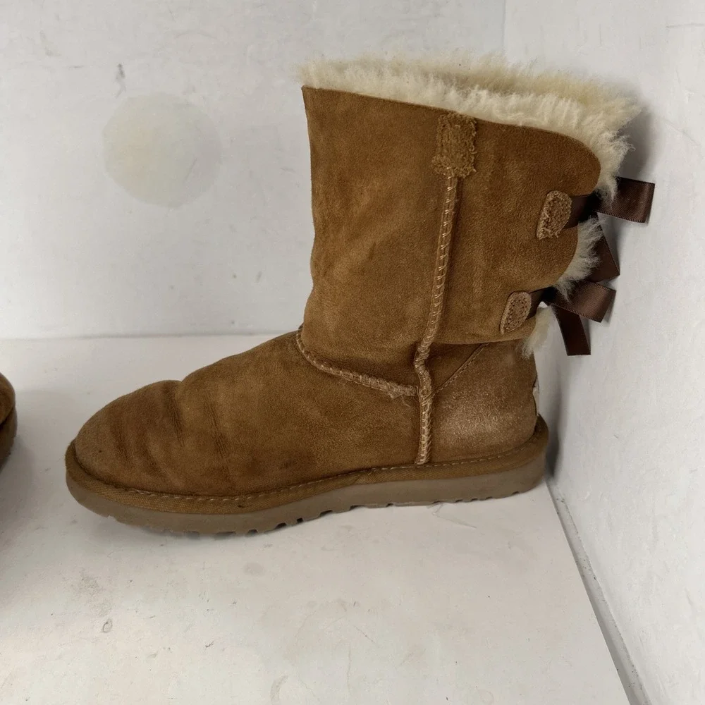 UGG Womens Bailey‎ Bow II 1002954 Chestnut Brown Sheepskin Winter Boots Size 6